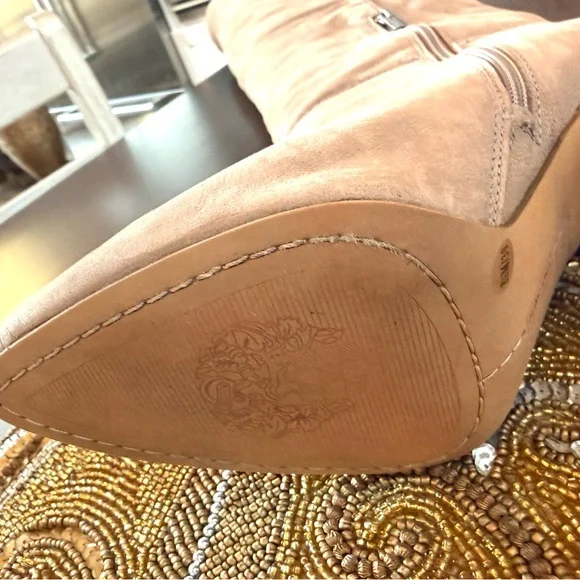 VINCE CAMUTO CORINNE Taupe Over the Knee Boots - Size 8.5M - Picture 6 of 9